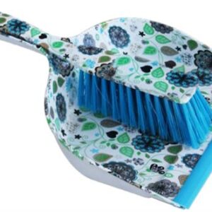 Totally Handheld Brush And Dustpan Set White